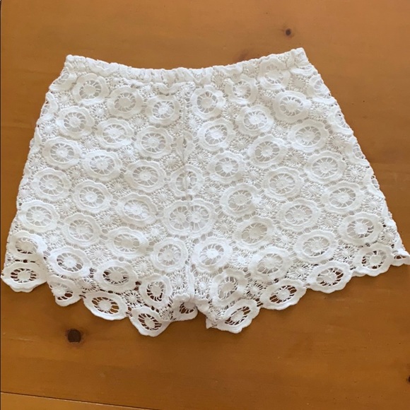 !! SOLD!! Bar III Lace Shorts - Picture 2 of 3
